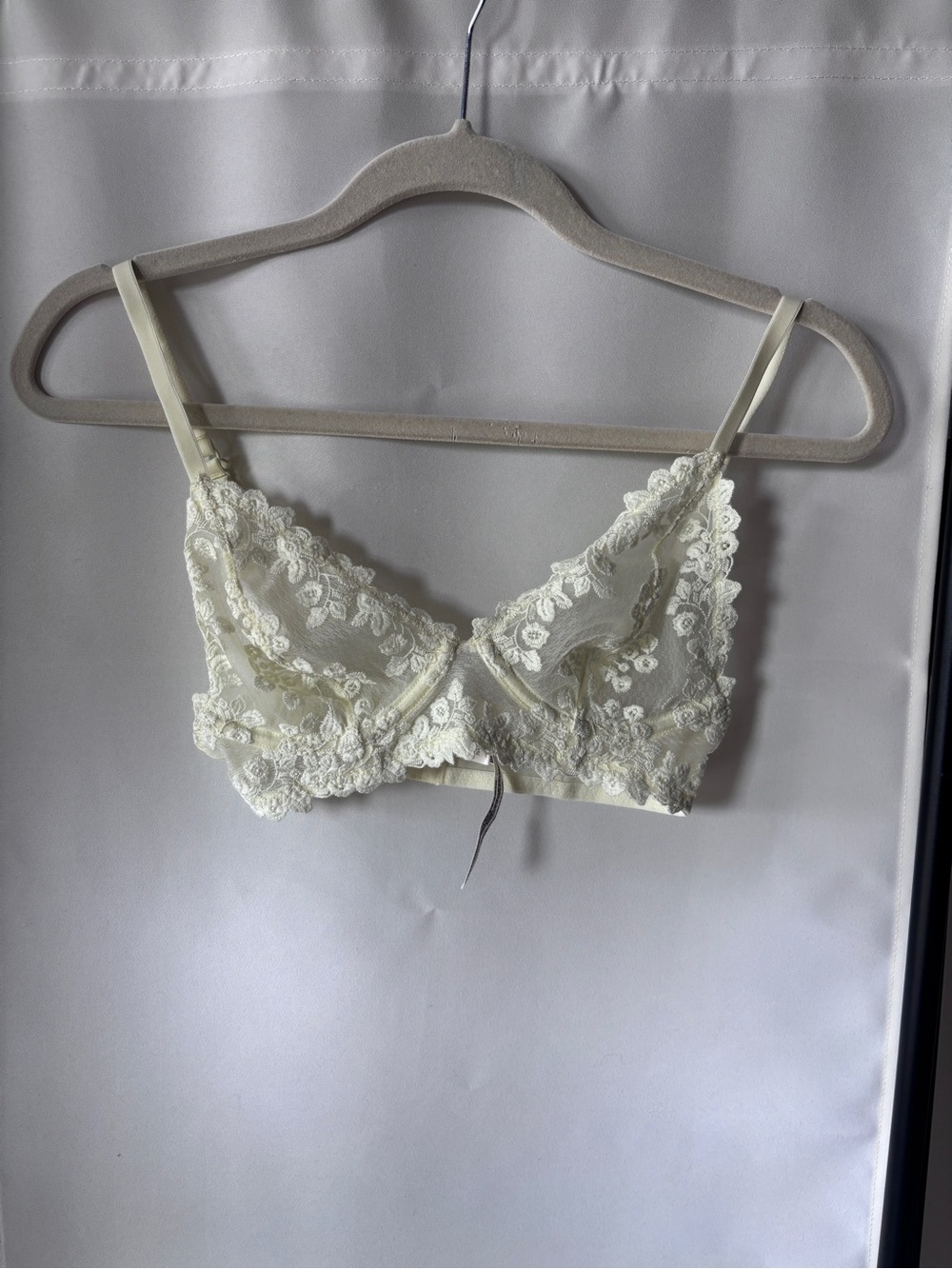 Free People Butter Yellow Lace Lined Bralette